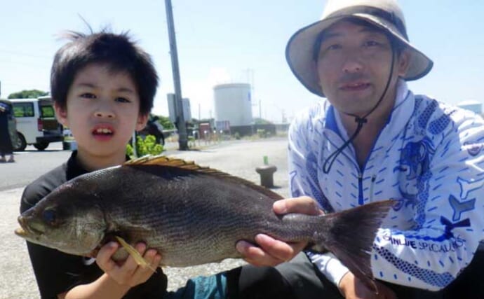 【沖釣り釣果速報】50cm級も登場！大分沖の五目釣りで大型イサキ連発（熊本・大分）