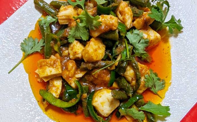 「暑い夏に食べたい！」　釣魚で作る【エスニック】レシピ：ウスバハギのマッサマンカレー炒め