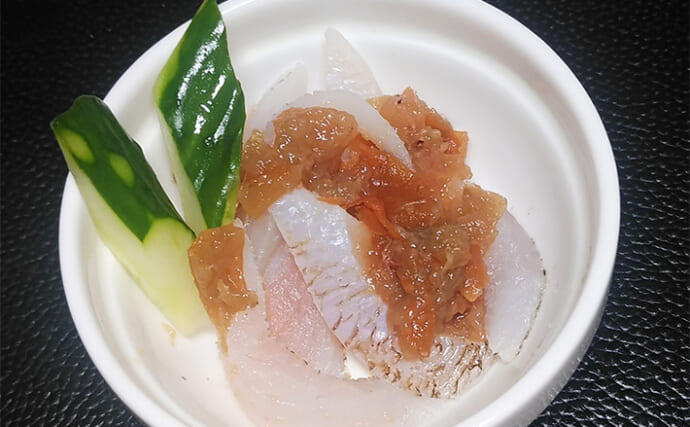 釣魚で作る「酒の肴」レシピ：落ちギスの梅肉和え　梅肉とワサビが絶妙