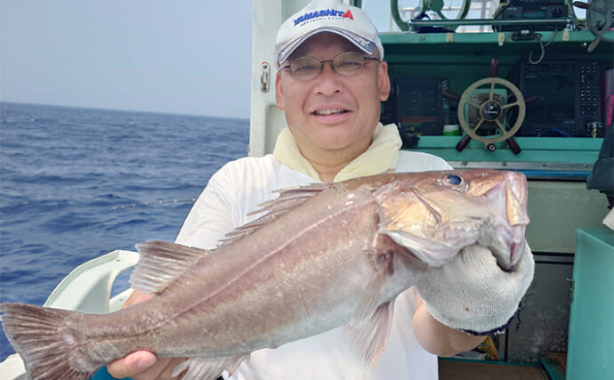 中深海釣りで1kg級アラ＆大型オニカサゴを手中【静岡・わし丸】こまめなタナ取りが奏功
