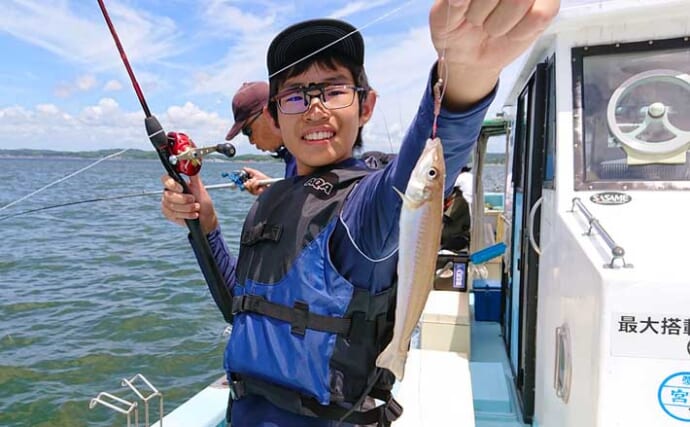 伊勢湾の船釣りで20cm良型交じりにシロギス手中【愛知】上げ潮でヒット連発