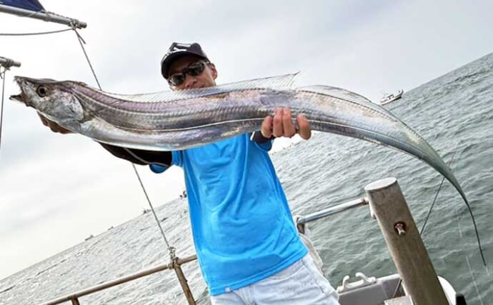 【沖釣り釣果速報】伊良湖沖テンヤタチウオ船で121cmドラゴン登場！（愛知）