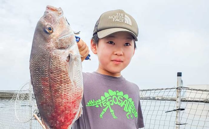 海上釣り堀で50cm級マダイ＆4.8kgヤンバルスギを手中【神奈川】手厚いサポートで大物続々