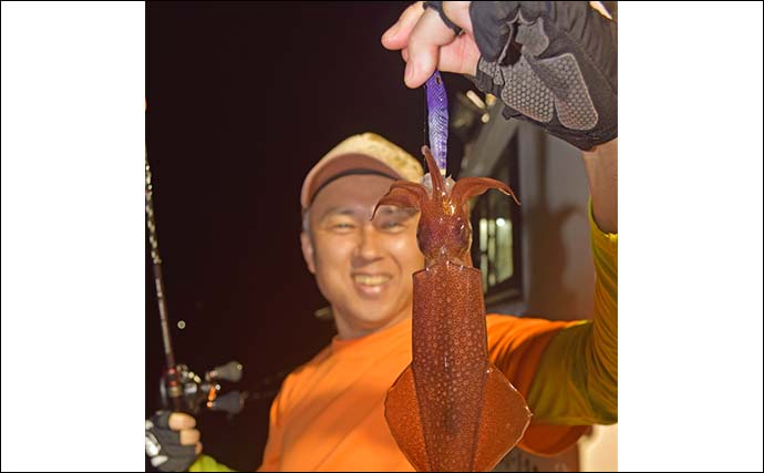 鷹巣沖のイカメタルゲームでマイカ快釣！【福井】ペットボトル級良型もヒット