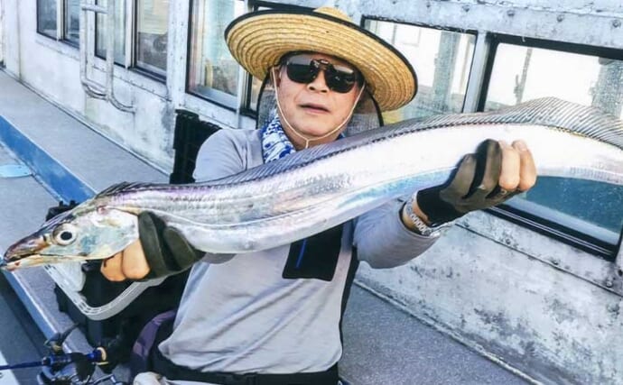 「指5本クラス浮上！」テンヤタチウオ釣りで良型3匹好捕【愛知】ゼブラ系テンヤが奏功