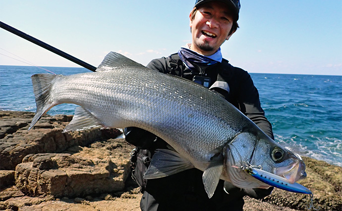 「爆飛びルアーで攻略！」トップで大型魚を狙う【ロックショアゲーム最前線】