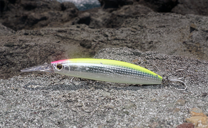 「爆飛びルアーで攻略！」トップで大型魚を狙う【ロックショアゲーム最前線】