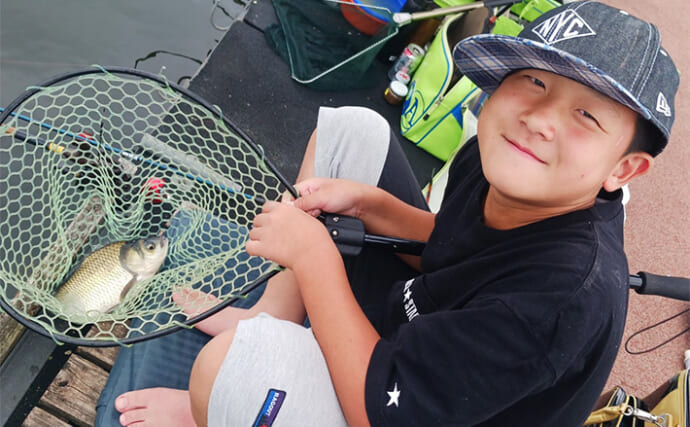 神扇池へらぶな釣りで釣る人45枚【埼玉】釣り友9人での早掛けバトルで大盛り上がり