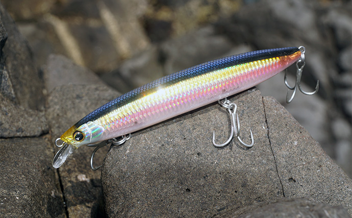 「爆飛びルアーで攻略！」トップで大型魚を狙う【ロックショアゲーム最前線】