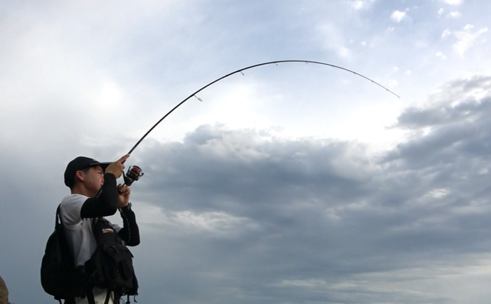 『ティーロMR』で挑む磯ロックフィッシュゲーム【三重・尾鷲】良型アカハタ＆オオモンハタ浮上！