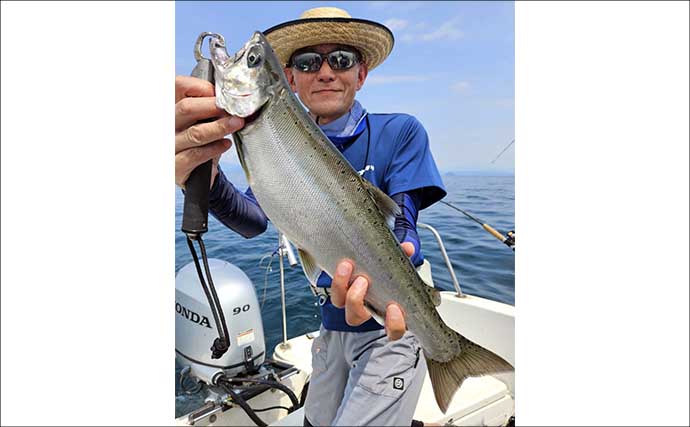 ビワマスをバラしまくり！」 真夏のレイクトローリングで46cm頭