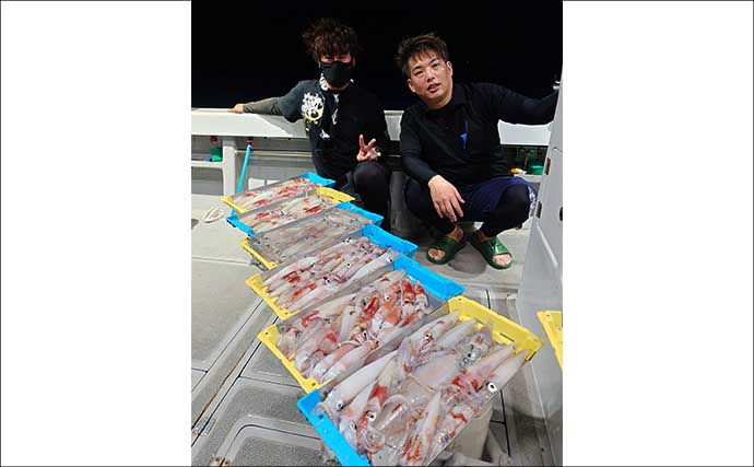 【沖釣り釣果速報】玄界灘の夜焚きイカ釣りで釣る人三桁続出！良型・パラソル級も登場（福岡）