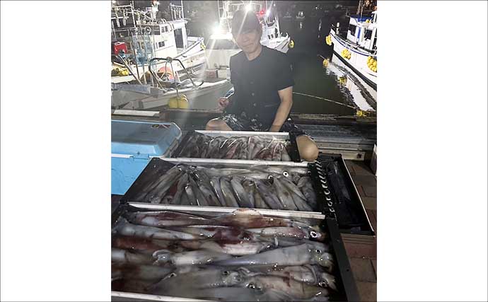 【沖釣り釣果速報】玄界灘の夜焚きイカ釣りで釣る人三桁続出！良型・パラソル級も登場（福岡）