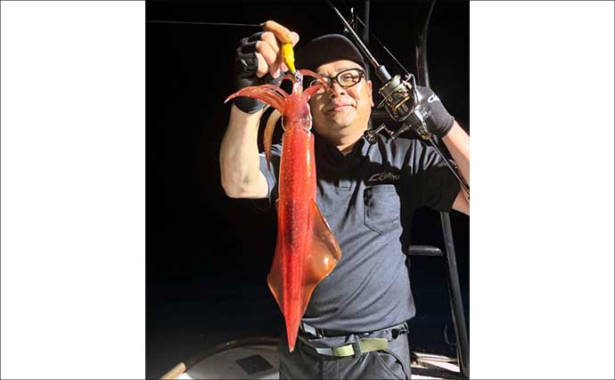【沖釣り釣果速報】玄界灘の夜焚きイカ釣りで釣る人三桁続出！良型・パラソル級も登場（福岡）