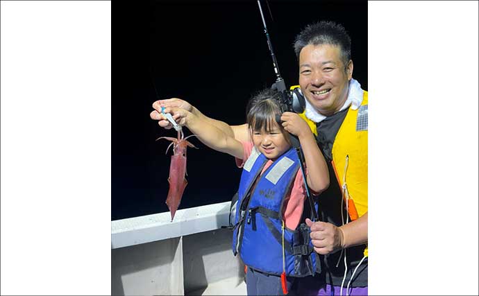 【沖釣り釣果速報】玄界灘の夜焚きイカ釣りで釣る人三桁続出！良型・パラソル級も登場（福岡）
