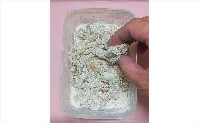 釣ったイカで作る「ビールのつまみ」レシピ：ヤリイカ下足の唐揚げ　水気残りに要注意