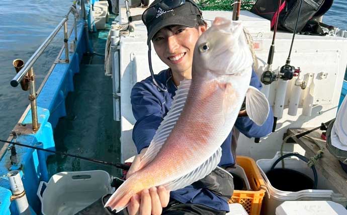 和歌山湾のシロアマダイ釣りで42cm頭に本命連打！【釣船のんちゃん】イソメに好反応