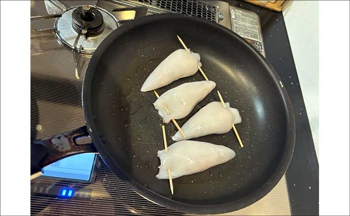 釣ったアカイカ（ケンサキ）で作る「バジル風味イカメシ」レシピ　和とイタリアンの融合？