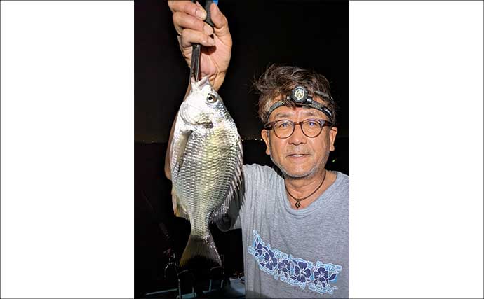 「花火と同時にヒット！」木曽川河口の半夜便で良型ウナギ＆クロダイを手中【愛知】