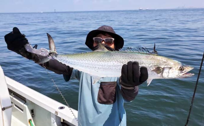 木更津沖のサワラゲームで77cm良型を確保！　攻略のカギはヘビーブレードジグと超速巻き