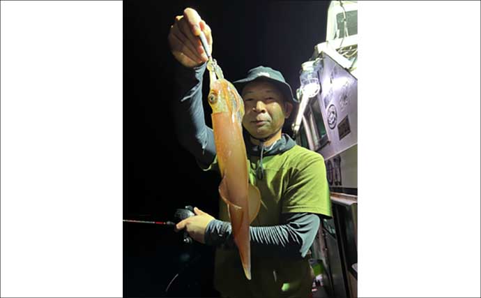 【沖釣り釣果速報】玄界灘の夜焚きイカ船で釣る人ケンサキイカ116尾！大剣サイズも登場（福岡）