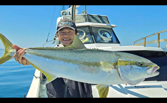 シーズン初の船落とし込み釣りで8kg級ヒラマサを手中【佐賀】微風快晴の好条件で大型ヒット