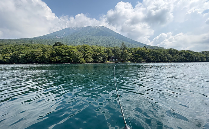 日本屈指の大物トラウトフィールド『中禅寺湖』で50cm超えレイクトラウトをキャッチ！