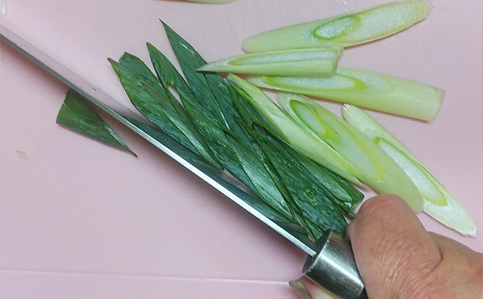 釣魚で作る「自宅フレンチ風」レシピ：ヒラセイゴのワイン蒸し　隠し味はバター