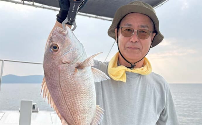 「調査便で五目達成！」小豆島沖の落とし込み釣りで55cmハマチ＆47cmマダイを手中【香川】