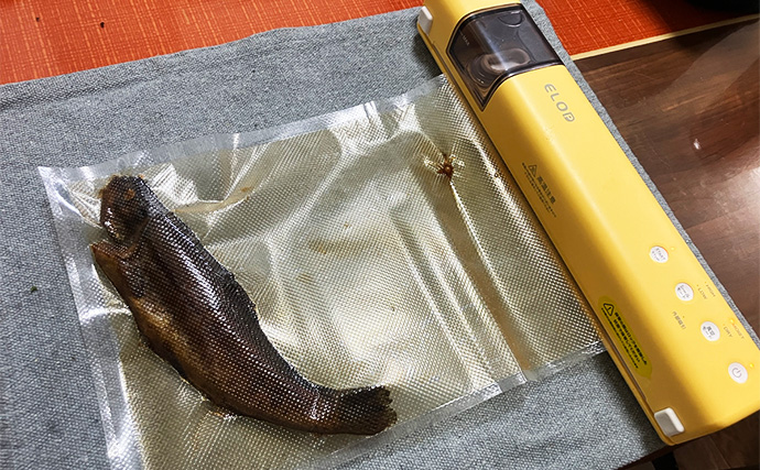 「釣ったその場で真空パック！」Suseal Homeを持ち込んでニジマスを丸ごと保存＆調理してみた