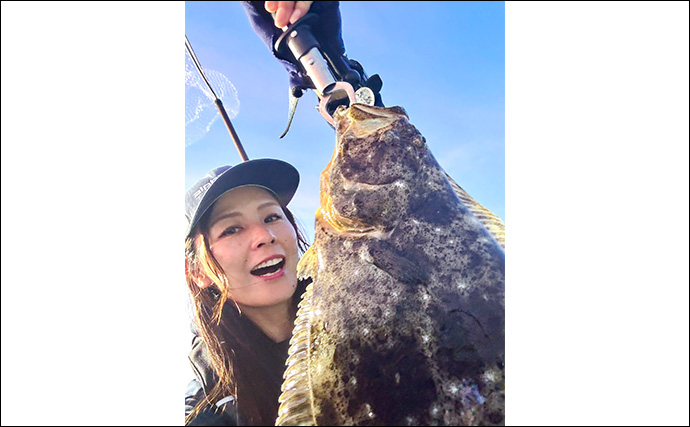 「イワシ泳がせてドラグがジー！」3.2kg良型ヒラメ浮上【千葉・忍丸】大型狙い撃ち可能なタックルとは