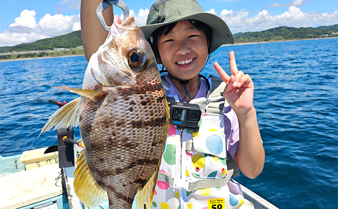 親子で挑んだ岩代沖カセ釣りで55cmマダイ手中【和歌山】イサキやメイチダイも好ヒット