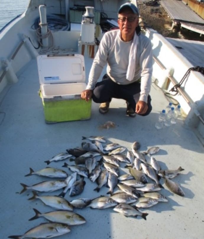 相模湾でキハダ37kg超ゲット！ようやくコマセに反応アリ？【全国の釣果速報6選】