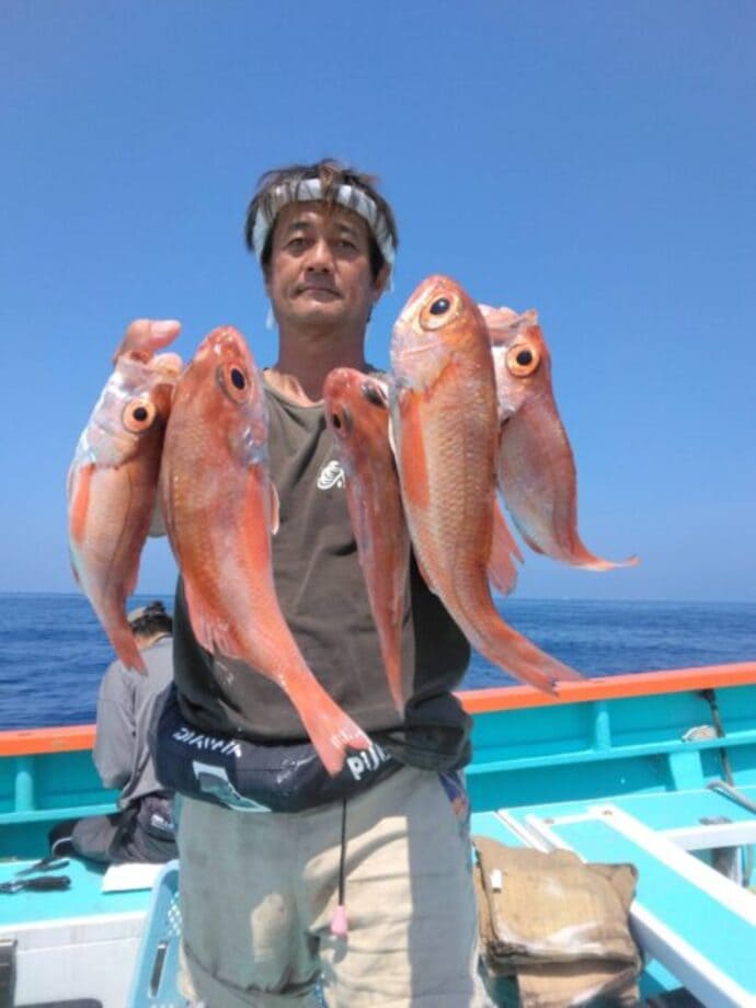 全国各地で＜晩夏のイカ釣り＞好調　厳しい残暑は夜釣りはいかが？【全国の釣果速報6選】