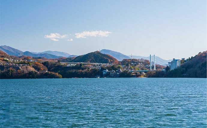 「浅ダナに良型連発！」相模湖ワカサギ釣りガイド【神奈川】アクセス良好＆家族連れにも最適