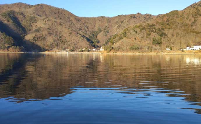 「絶景と釣果を両取り！」精進湖ワカサギ釣りガイド【山梨】富士山を望む静寂の人気レイク