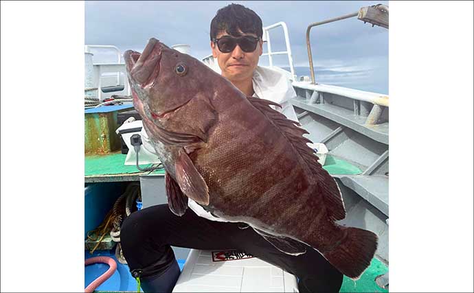 【沖釣り釣果速報】御前崎沖の落とし込み釣りで6kg超マハタが堂々浮上！（愛知・静岡）