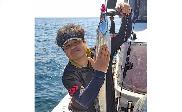豊後水道エリアの船タチウオ釣りで指幅3〜5本クラスが連発【山口・直穂丸】深場狙いでサイズアップ