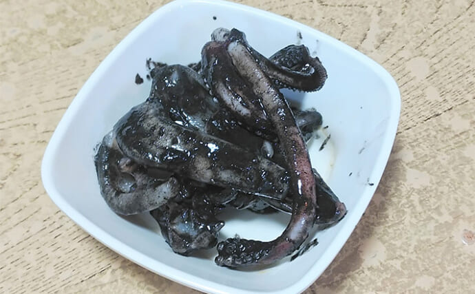 釣った魚で作る「疲労回復」レシピ：ヤリイカの墨焼き　濃厚な味わいが魅力
