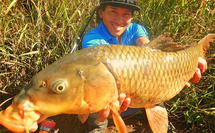 「大型淡水魚の豪引を堪能！」淡水五目釣りで71cmコイに66cmアメリカナマズ【埼玉・元荒川】