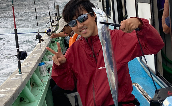 伊良湖水道タチウオ釣りで28本キャッチ【愛知・七福丸】天秤とテンヤどちらも連発！