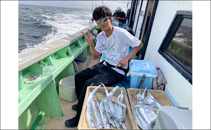 伊良湖水道タチウオ釣りで28本キャッチ【愛知・七福丸】天秤とテンヤどちらも連発！