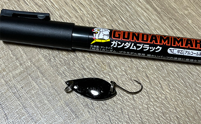 信頼と実績の「ダイソースプーン」ルアーでマゴチ連打【静岡】黒塗りカスタムが的中？
