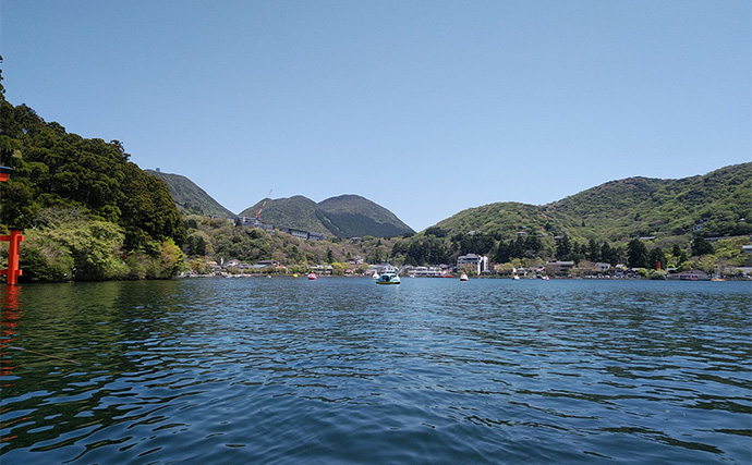 「深場が狙い目！」芦ノ湖ワカサギ釣りガイド【神奈川】温泉＆グルメも楽しめる人気フィールド