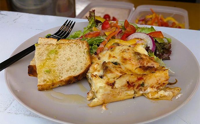 「100人中、釣れたのは2人だけ」 本栖湖レイクトラウト大会は厳しい結果も貴重な機会を創出