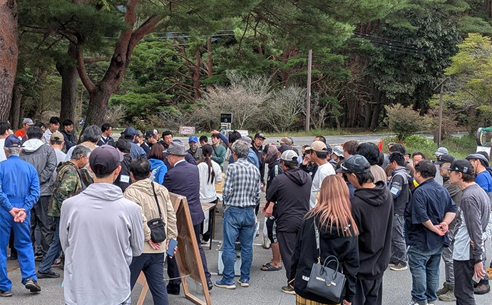 「100人中、釣れたのは2人だけ」 本栖湖レイクトラウト大会は厳しい結果も貴重な機会を創出