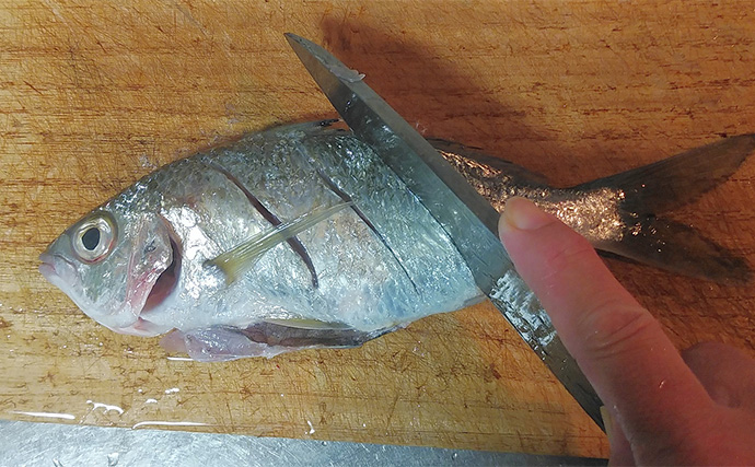 釣魚で作る「シンプル」レシピ：クロサギの素焼き　ポン酢を少し垂らして