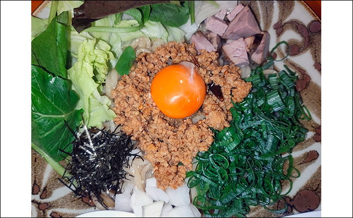 「アジングワームがブラックバスに効果あり？」琵琶湖で小バス連発！長いフォールに好反応