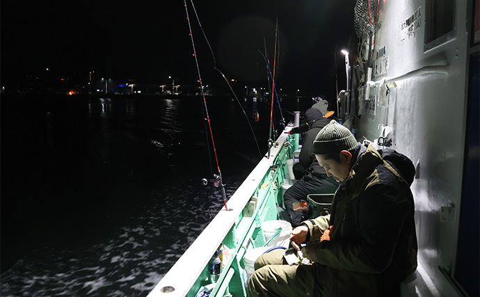 小川直也さん参加の『タコ釣り大会』に密着　4.9kg巨大マダコが登場！
