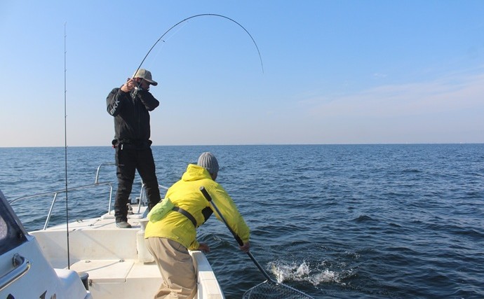 「80cm級浮上！」サワラ専用ロッド『プロトンBC・サワラゲーム』で挑むブレード＆ミノー攻略